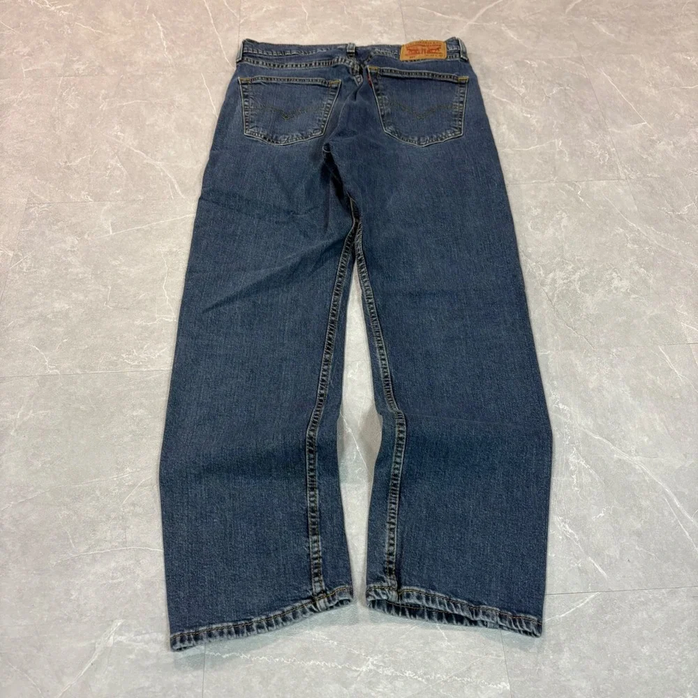 Levis 505 Regular Fit Straight Leg Jeans Mens 33x30 Medium Wash Blue Denim 3475